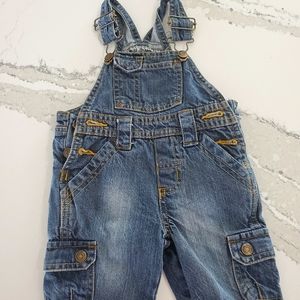 CALVIN KLEIN jean overalls (0-3months)